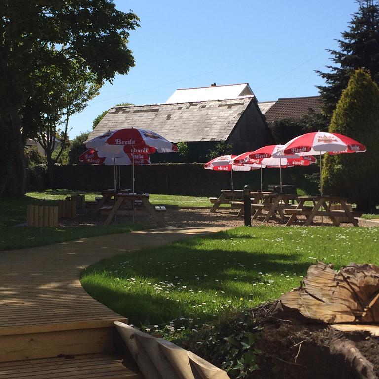 The Queens Inn Saint Martin Exterior photo